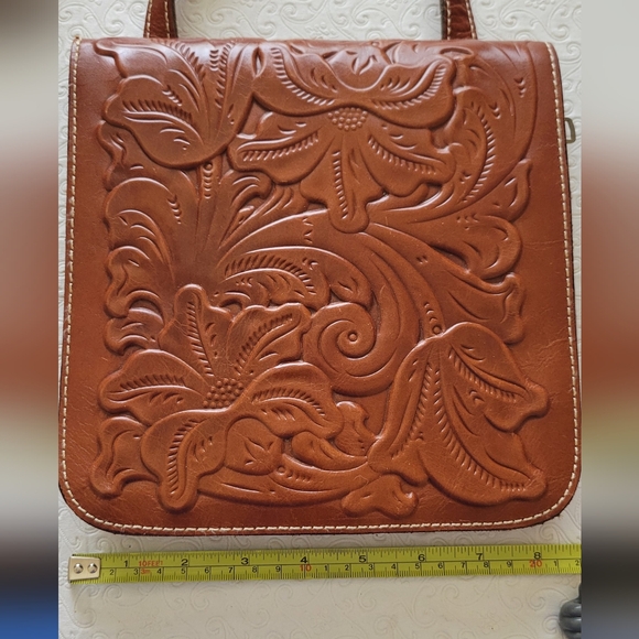 Patricia Nash Crossbody purse - Picture 3 of 16